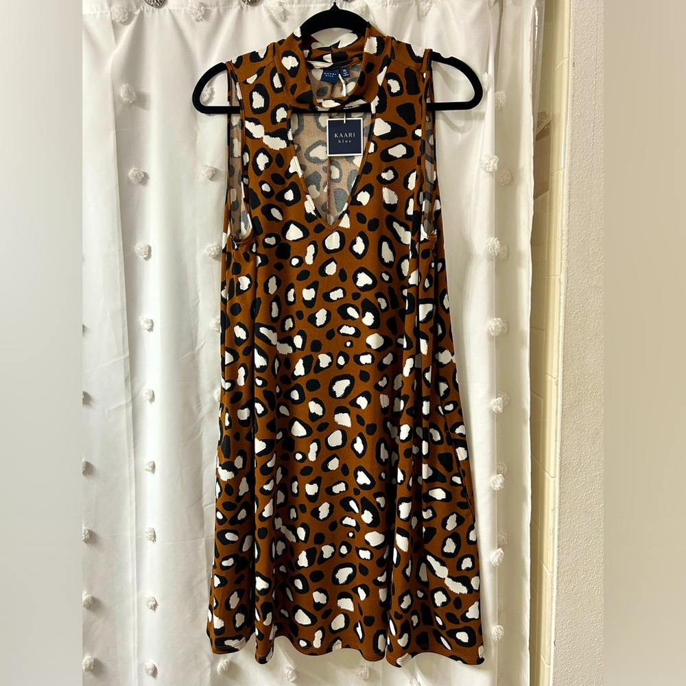 NWT Kaari Blue Cheetah Florals Dress XL